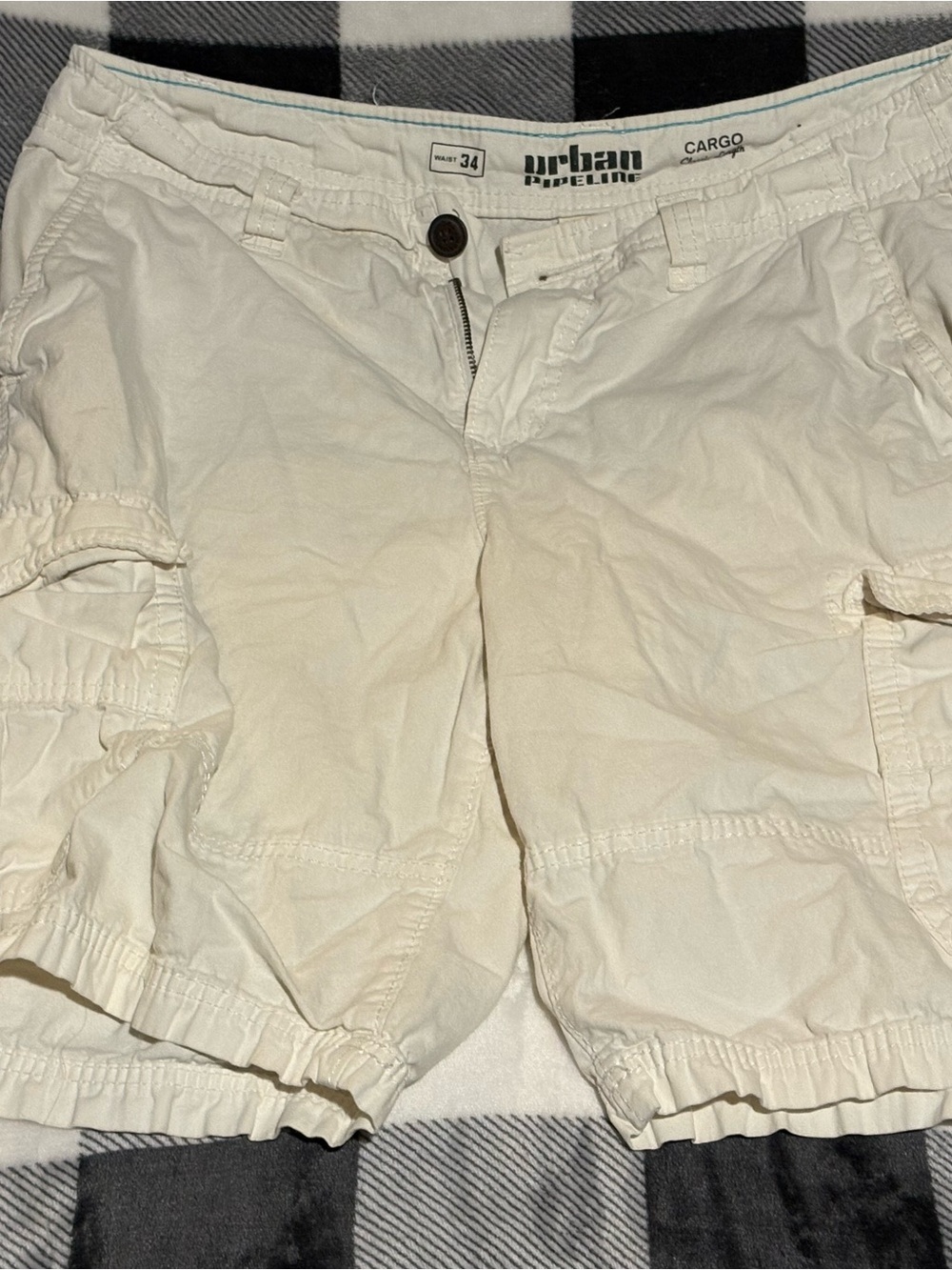 urban pipeline Men's Off-White Cargo Shorts with Elastic Hem